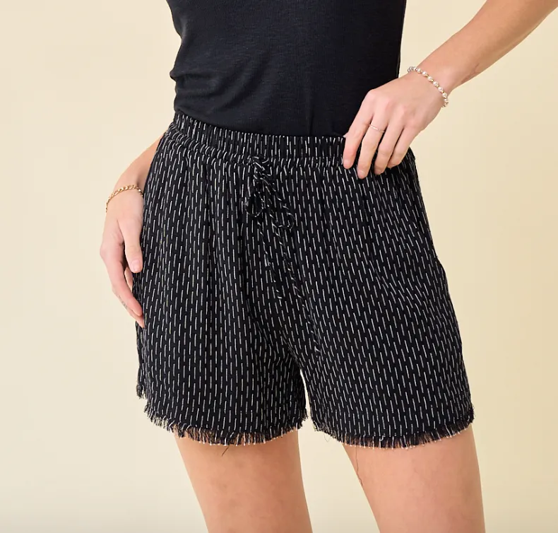 D&R Pin Stripe Shorts-Blk